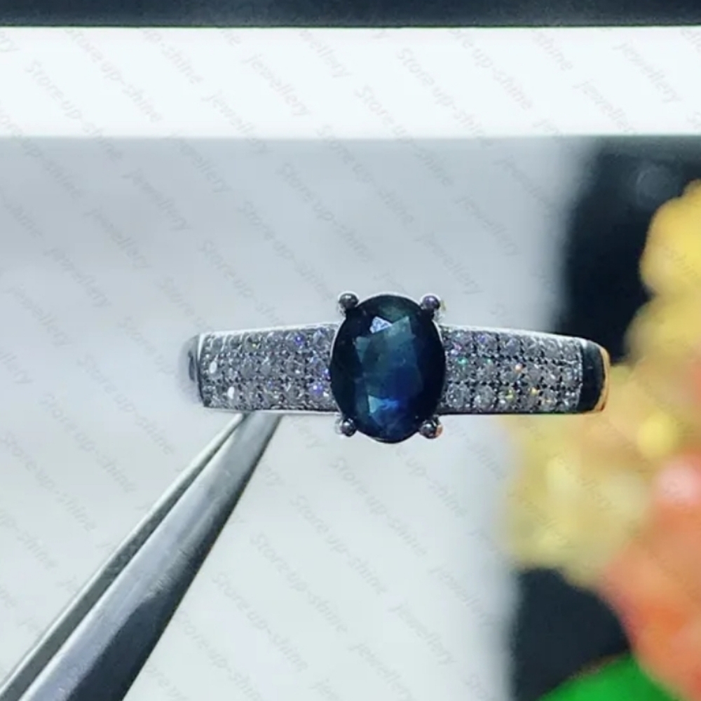 Natural Sapphire Ring.